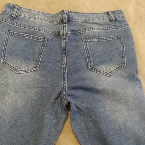 FLOWER DESIGN JEANS BNWOT - Picture 4 of 5